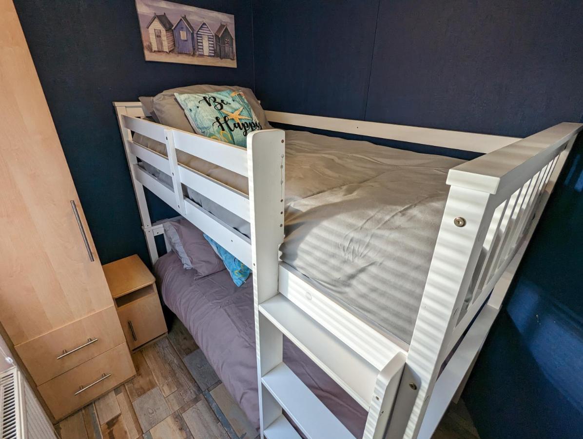 Driftwood - Dog Friendly Creek Holiday home Anderby